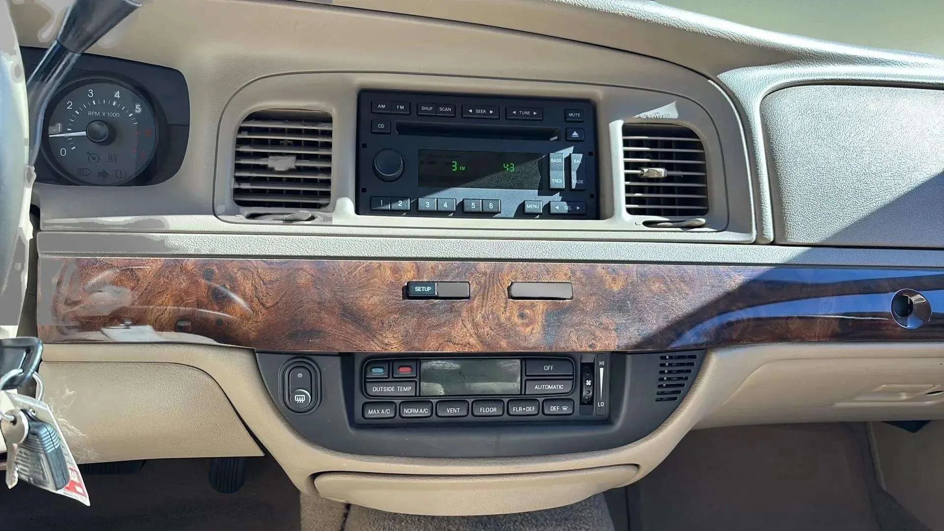 Used 2007 Mercury Grand Marquis LS image 34