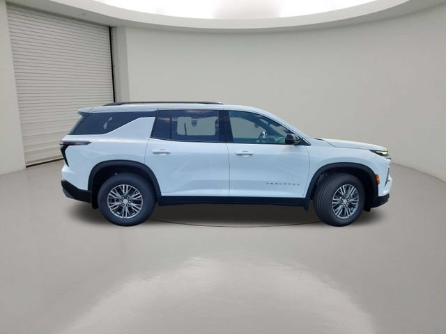 New 2026 Chevrolet Traverse LT w/ Driver Confidence Package FWD image 8