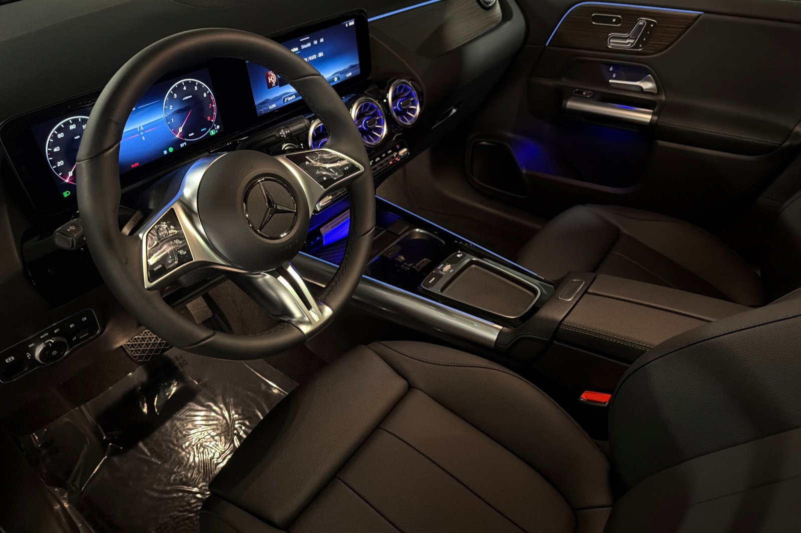 New 2026 Mercedes-Benz GLA 250 4MATIC image 9