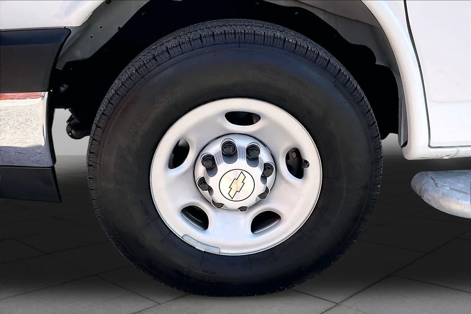 Certified 2024 Chevrolet Express 2500 w/ Driver Convenience Package RWD image 10