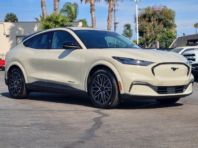 New 2026 Ford Mustang Mach-E Premium w/ Technology Package RWD image 27