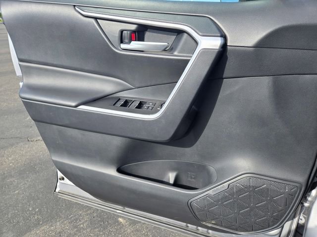 Certified 2025 Toyota RAV4 XLE AWD/4WD image 21