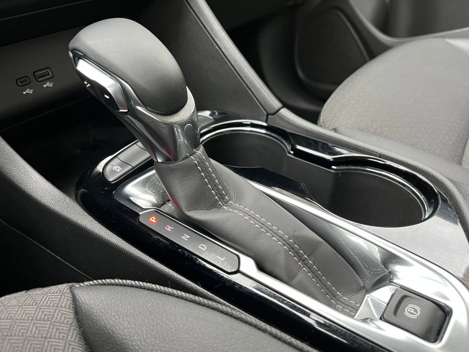 Used 2025 Buick Encore GX Preferred image 41