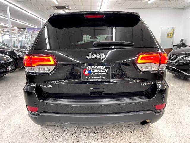 Used 2021 Jeep Grand Cherokee Laredo image 5