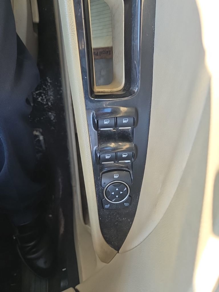 Used 2014 Ford Fusion SE w/ Equipment Group 502A image 9