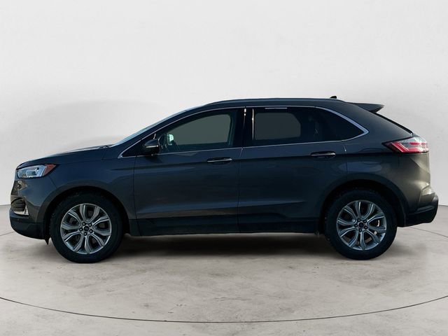Used 2021 Ford Edge Titanium w/ Class II Trailer Tow Package image 2