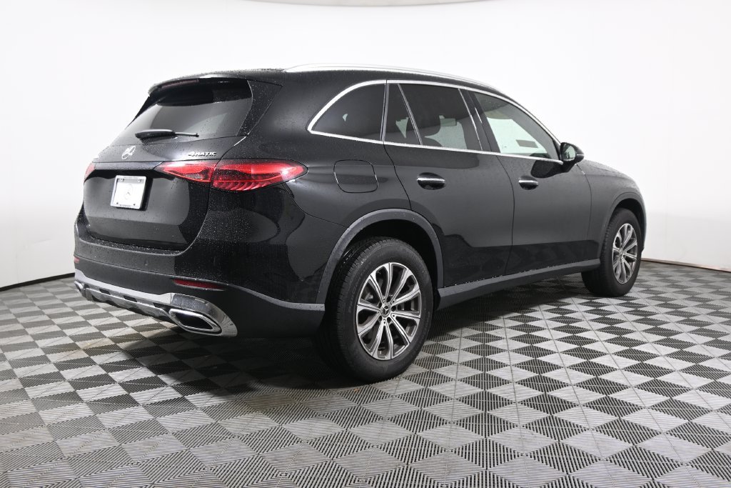 Used 2025 Mercedes-Benz GLC 300 4MATIC image 7