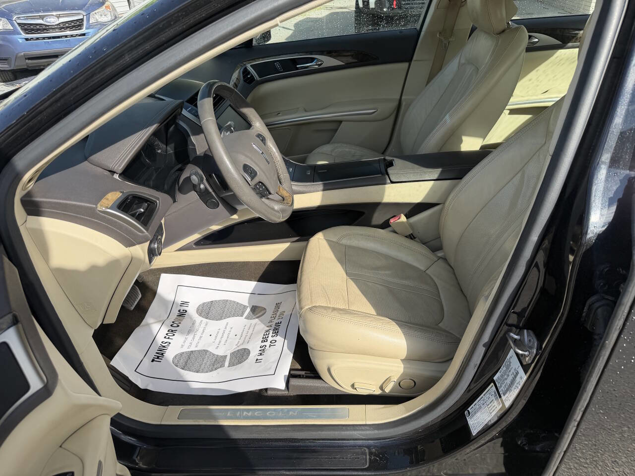 Used 2014 Lincoln MKZ image 12