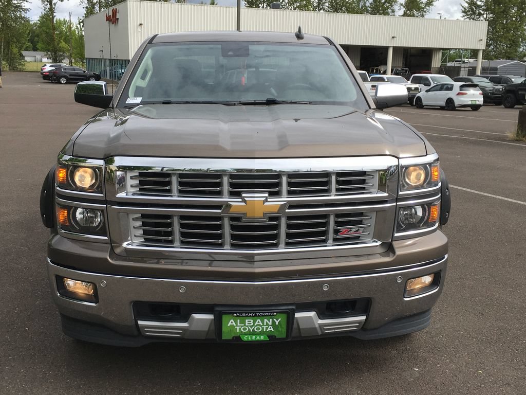 Used 2015 Chevrolet Silverado 1500 LTZ Z71 w/ LTZ Plus Package AWD/4WD image 12