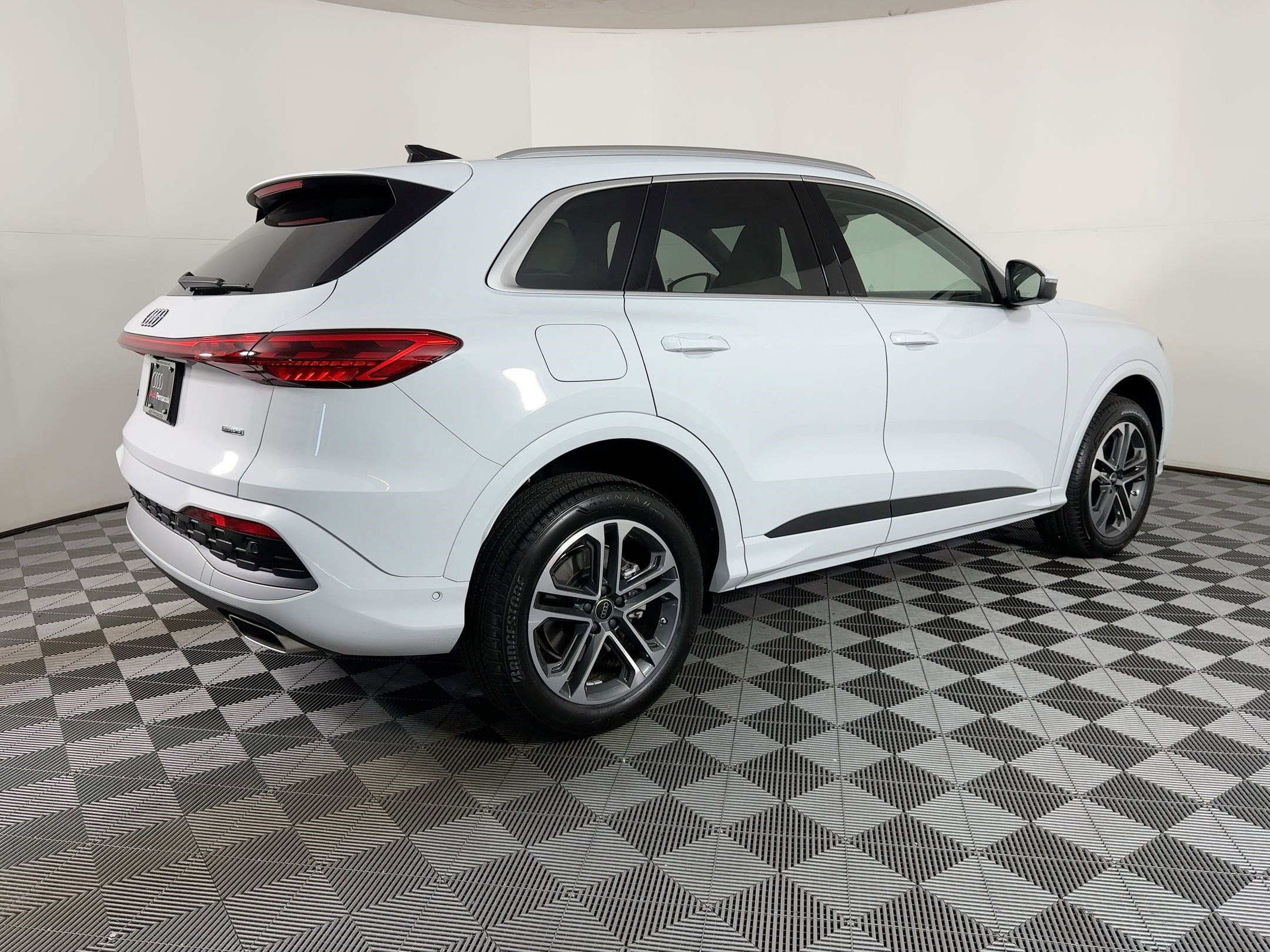 New 2025 Audi Q5 Premium Plus image 8