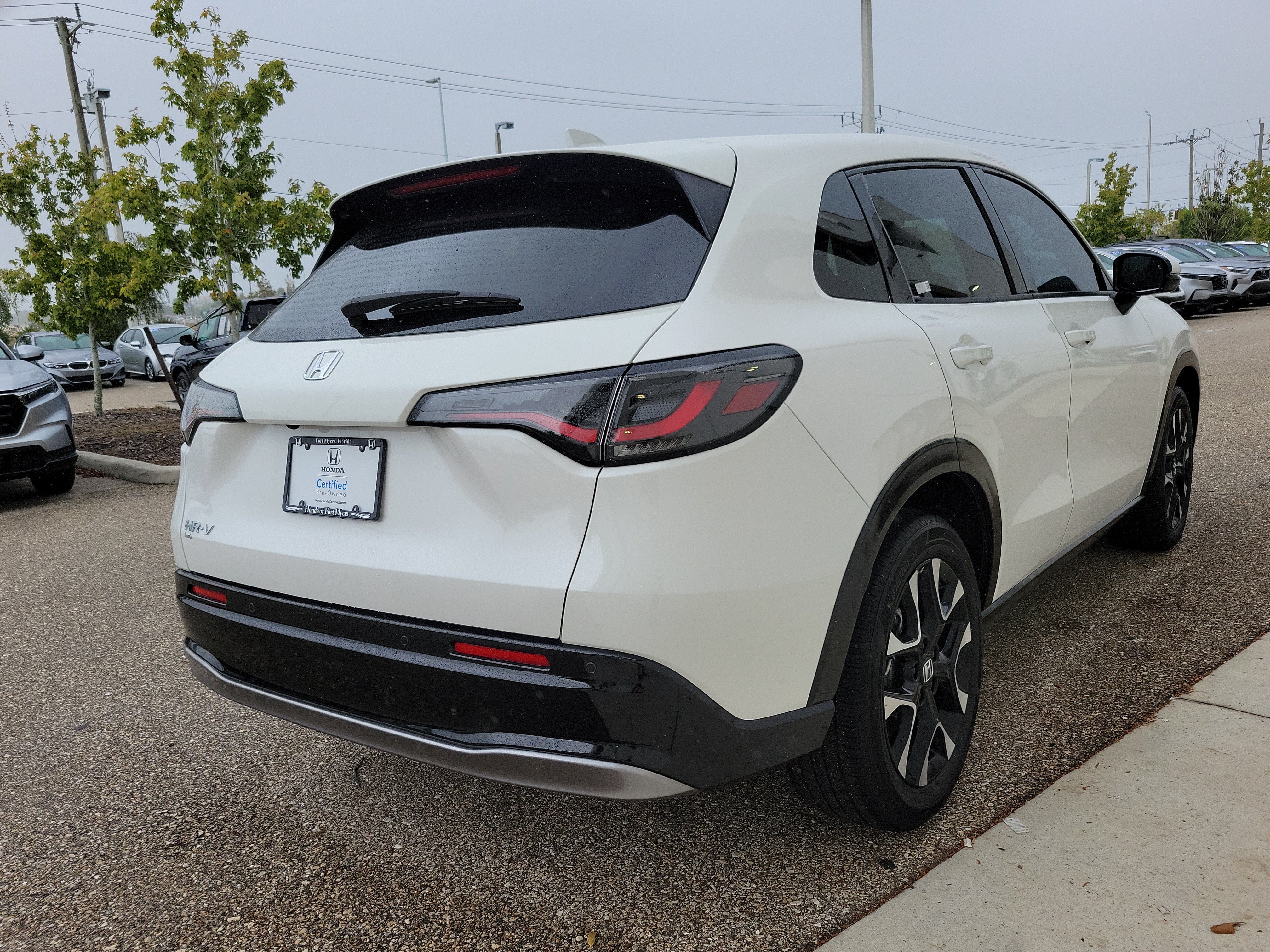 Used 2026 Honda HR-V EX-L image 6