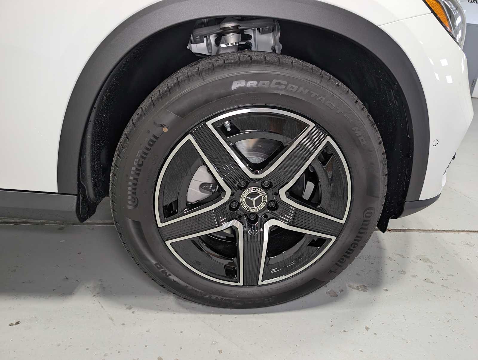 New 2027 Mercedes-Benz GLC 300 4MATIC image 3