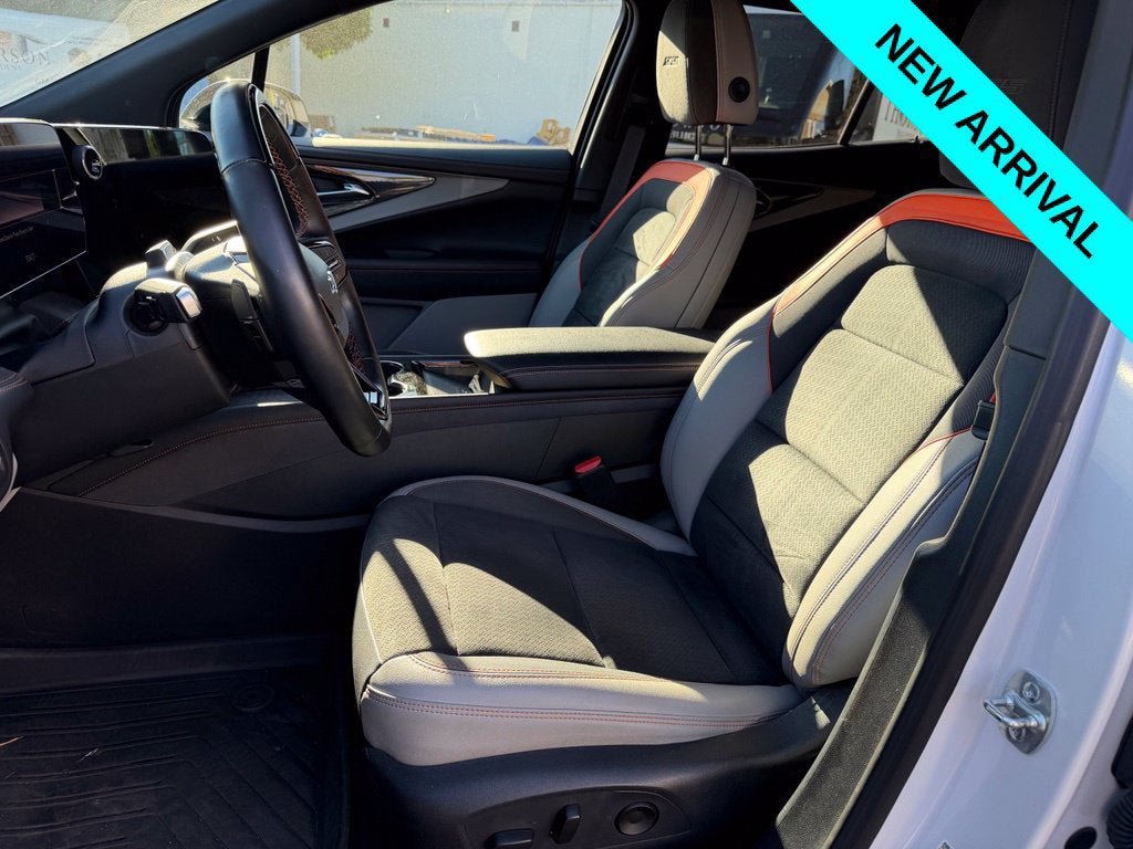 Used 2025 Chevrolet Blazer EV SS AWD/4WD image 8