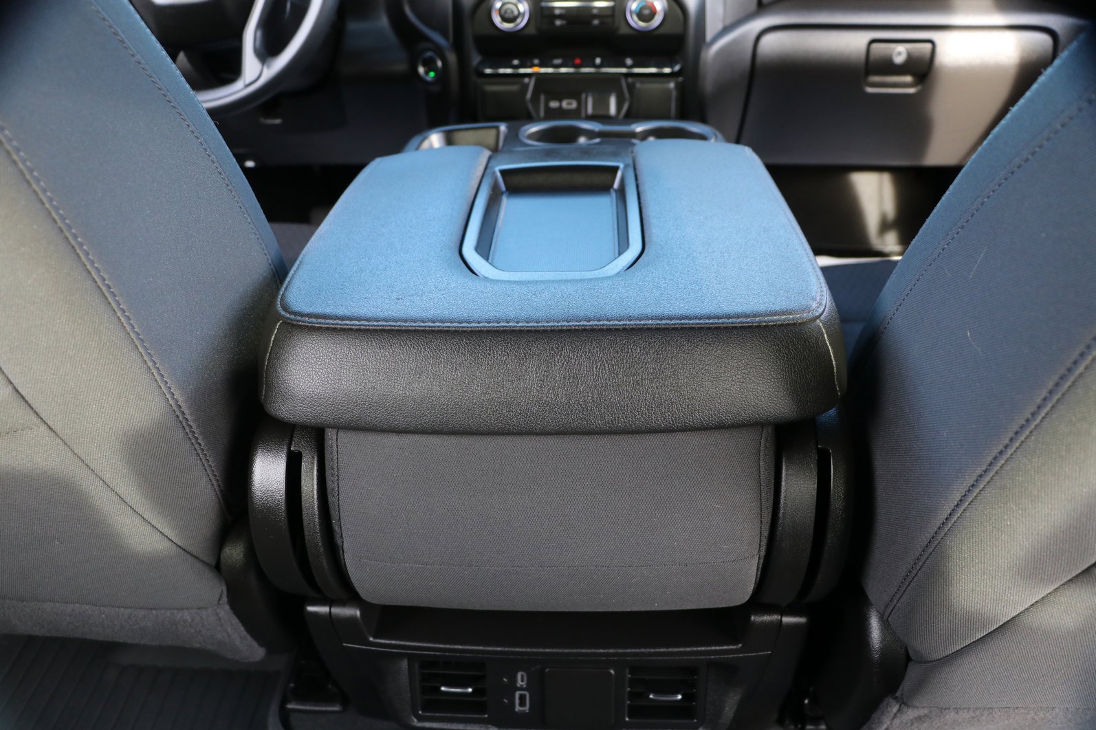 Used 2024 Chevrolet Silverado 1500 Custom Trail Boss w/ Turbomax Blackout Package image 31