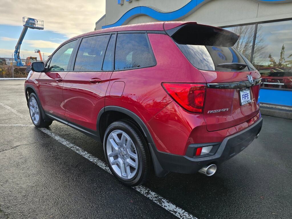 Certified 2025 Honda Passport EX-L image 3