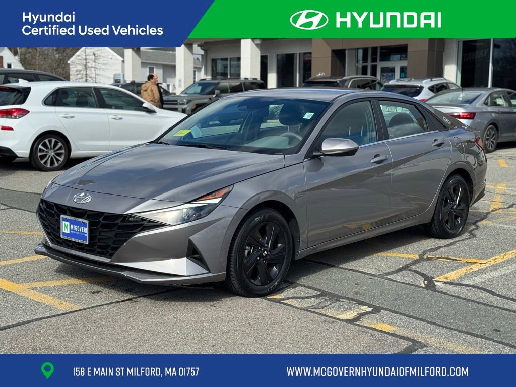 Used 2023 Hyundai Elantra SEL image 1