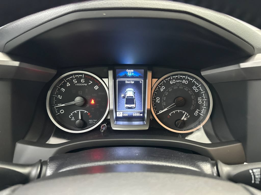 Used 2022 Toyota Tacoma Limited RWD image 28