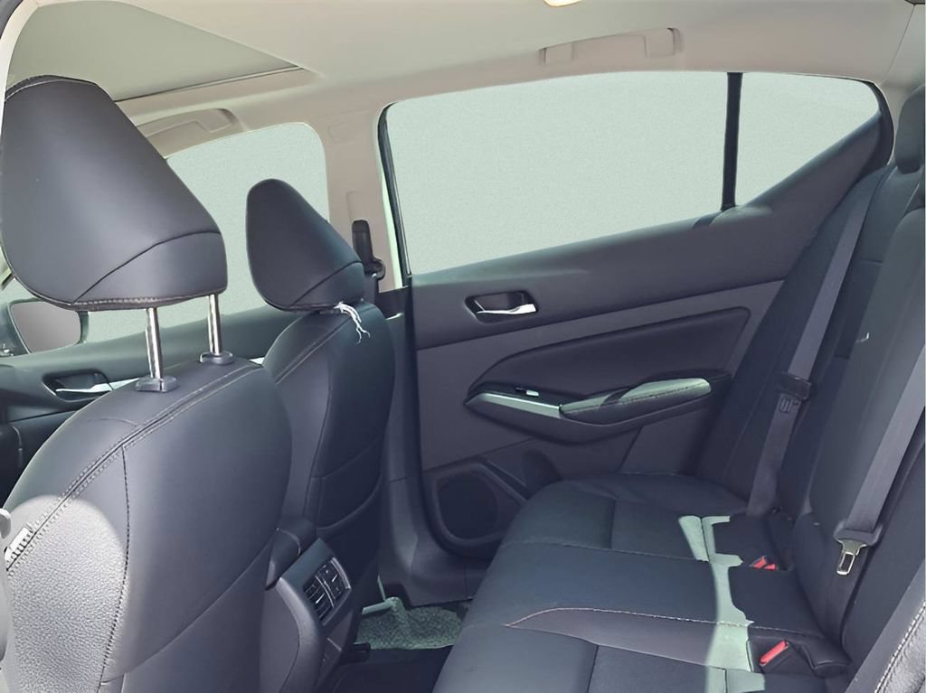 New 2025 Nissan Altima 2.5 SL FWD image 21