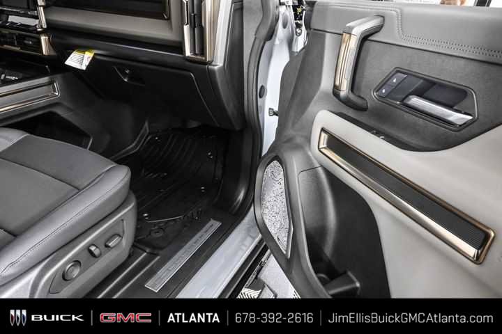 New 2025 GMC Hummer EV 3X w/ LPO, Cargo Utility Package AWD/4WD image 25