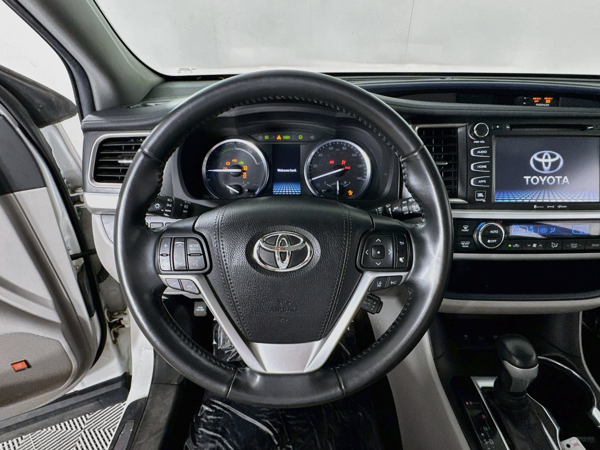Used 2019 Toyota Highlander Limited AWD/4WD image 13