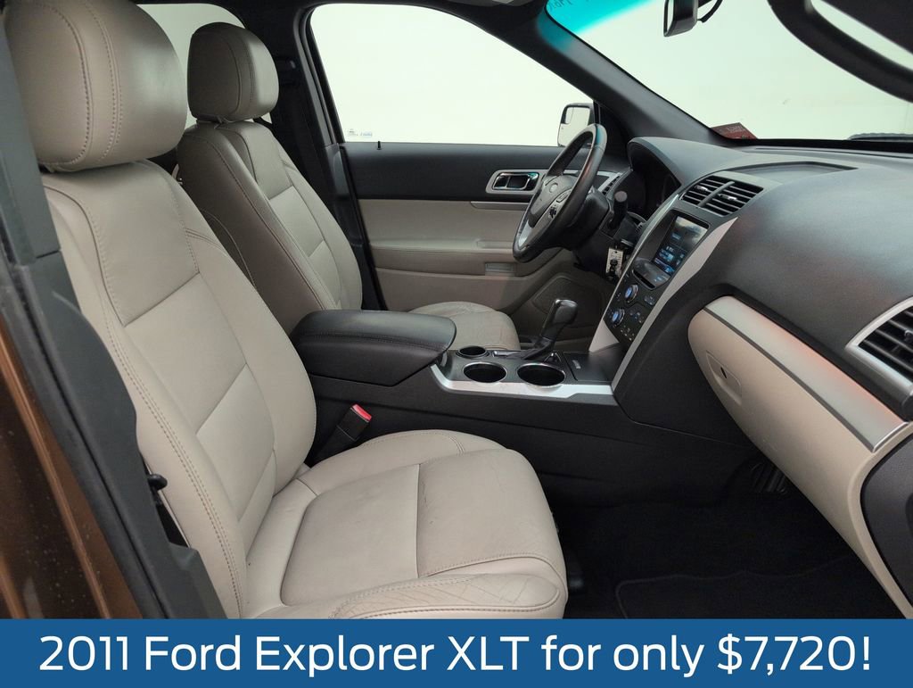 Used 2011 Ford Explorer XLT w/ 202A Rapid Spec Order Code FWD image 14