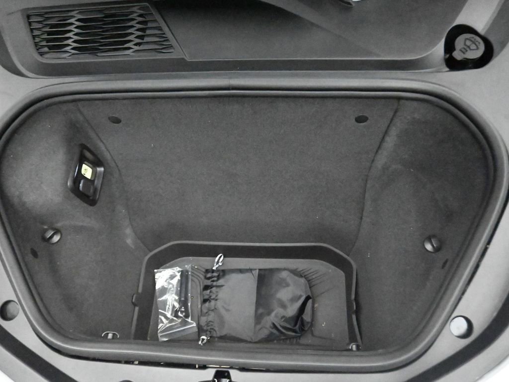 Used 2024 Chevrolet Corvette Stingray w/ Z51 Performance Package image 11