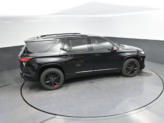 Used 2023 Chevrolet Traverse Premier w/ Redline Edition AWD/4WD image 42