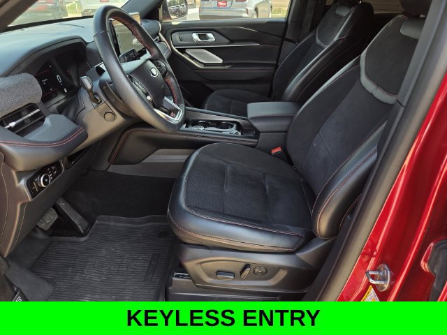 Used 2025 Ford Explorer ST AWD/4WD image 23