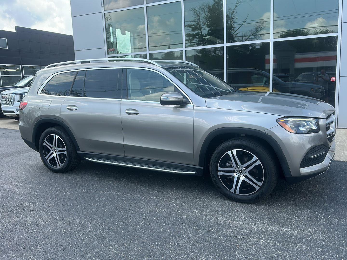 Used 2020 Mercedes-Benz GLS 450 4MATIC image 1