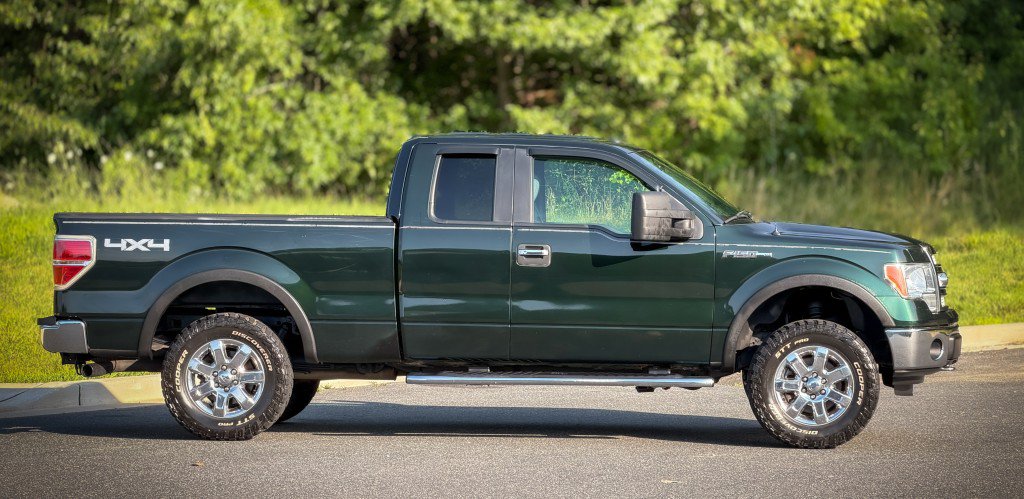 Used 2014 Ford F150 XLT w/ Equipment Group 302A Luxury AWD/4WD image 17