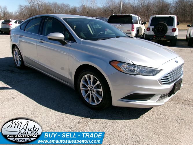Used 2017 Ford Fusion SE image 8