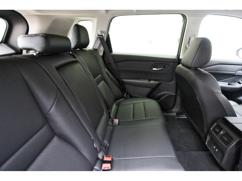 New 2026 Nissan Rogue Dark Armor FWD image 12