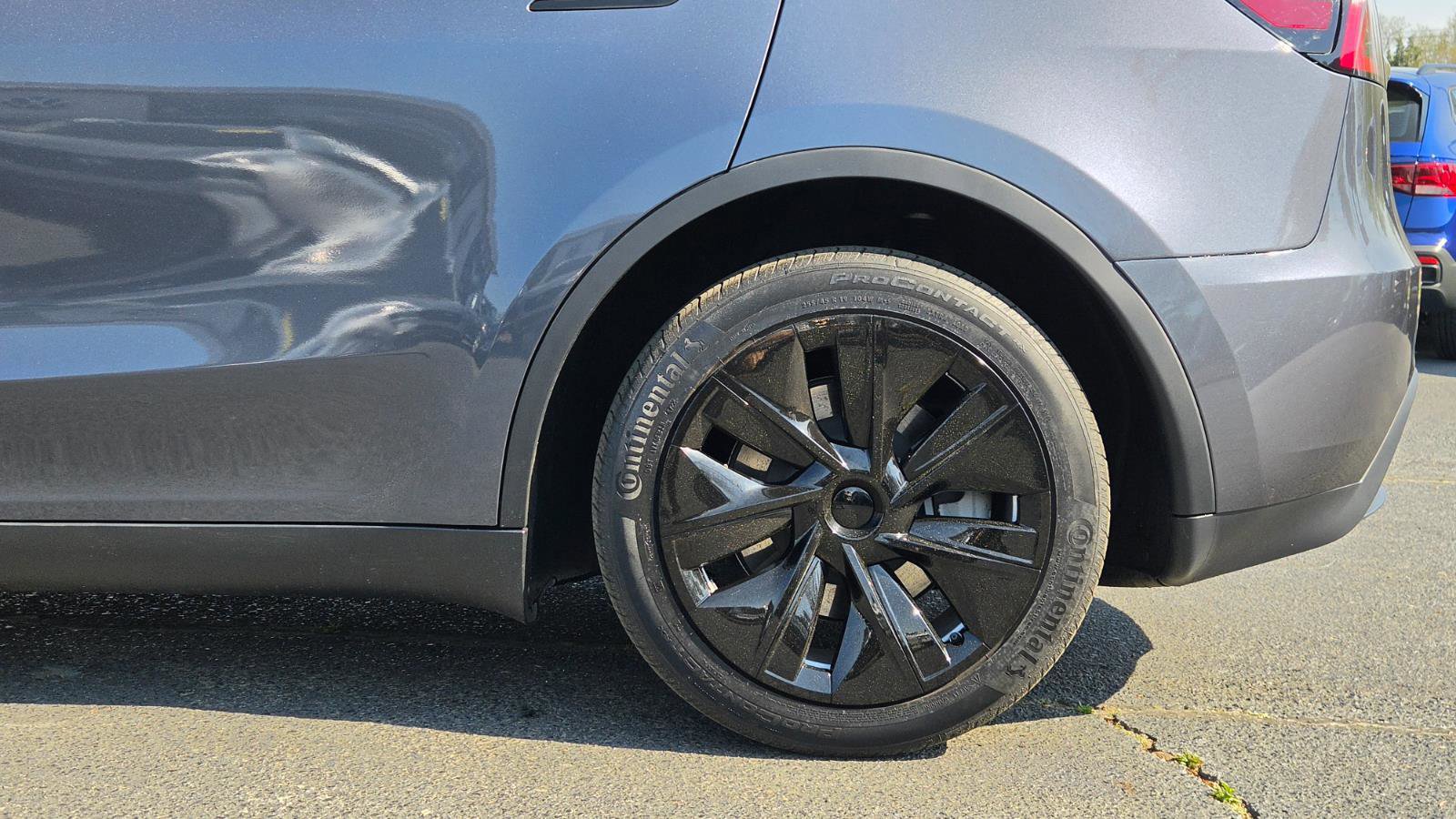 Used 2023 Tesla Model Y Long Range image 13