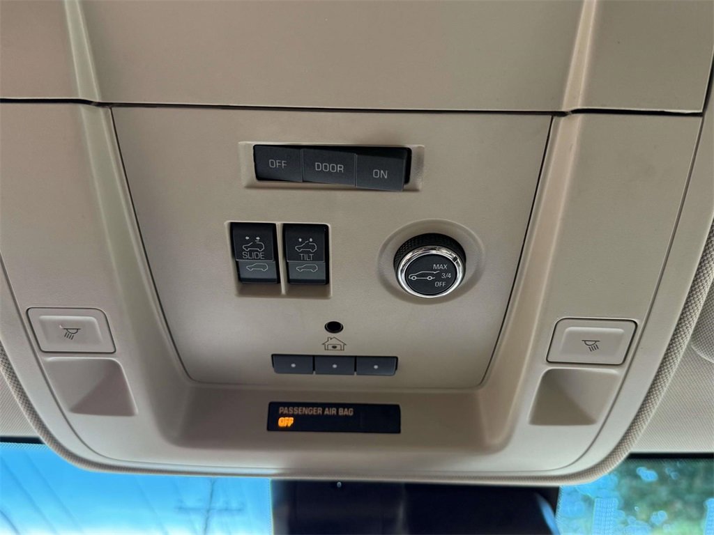 Used 2016 GMC Yukon SLT w/ Open Road Package image 9