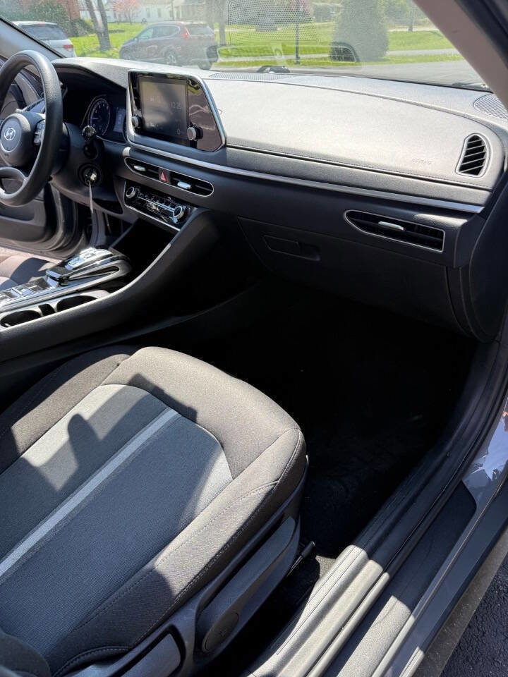 Used 2022 Hyundai Sonata SE FWD image 14