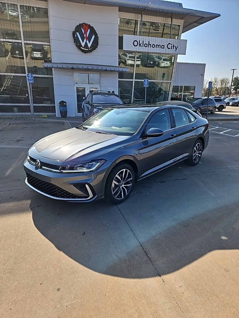 New 2026 Volkswagen Jetta SE image 1