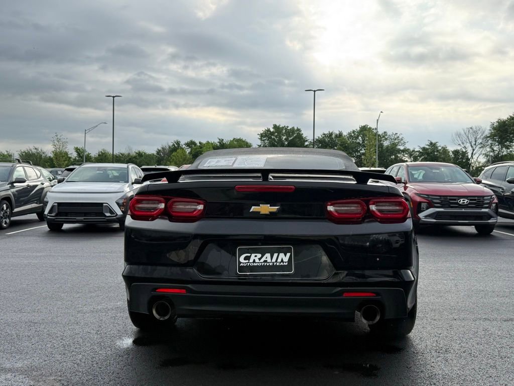 Used 2019 Chevrolet Camaro LT RWD image 6