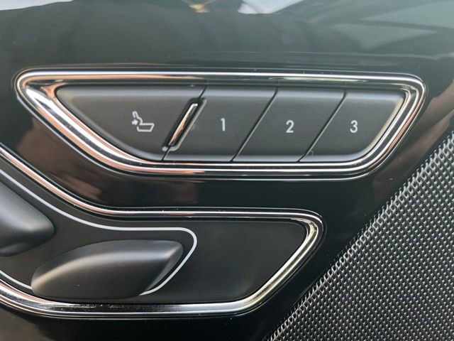 Used 2025 Lincoln Aviator AWD image 11