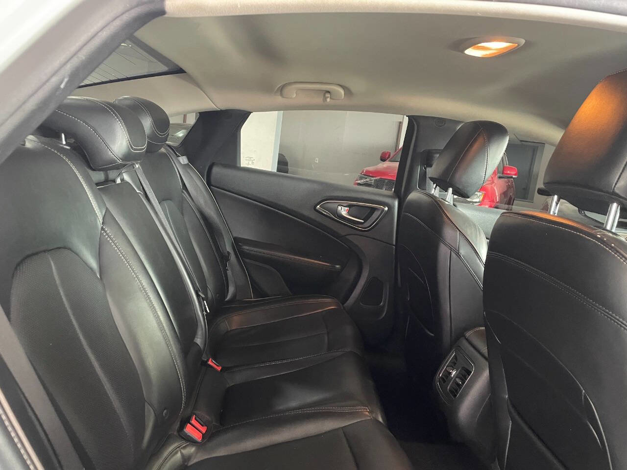 Used 2016 Chrysler 200 C w/ Premium Group image 22