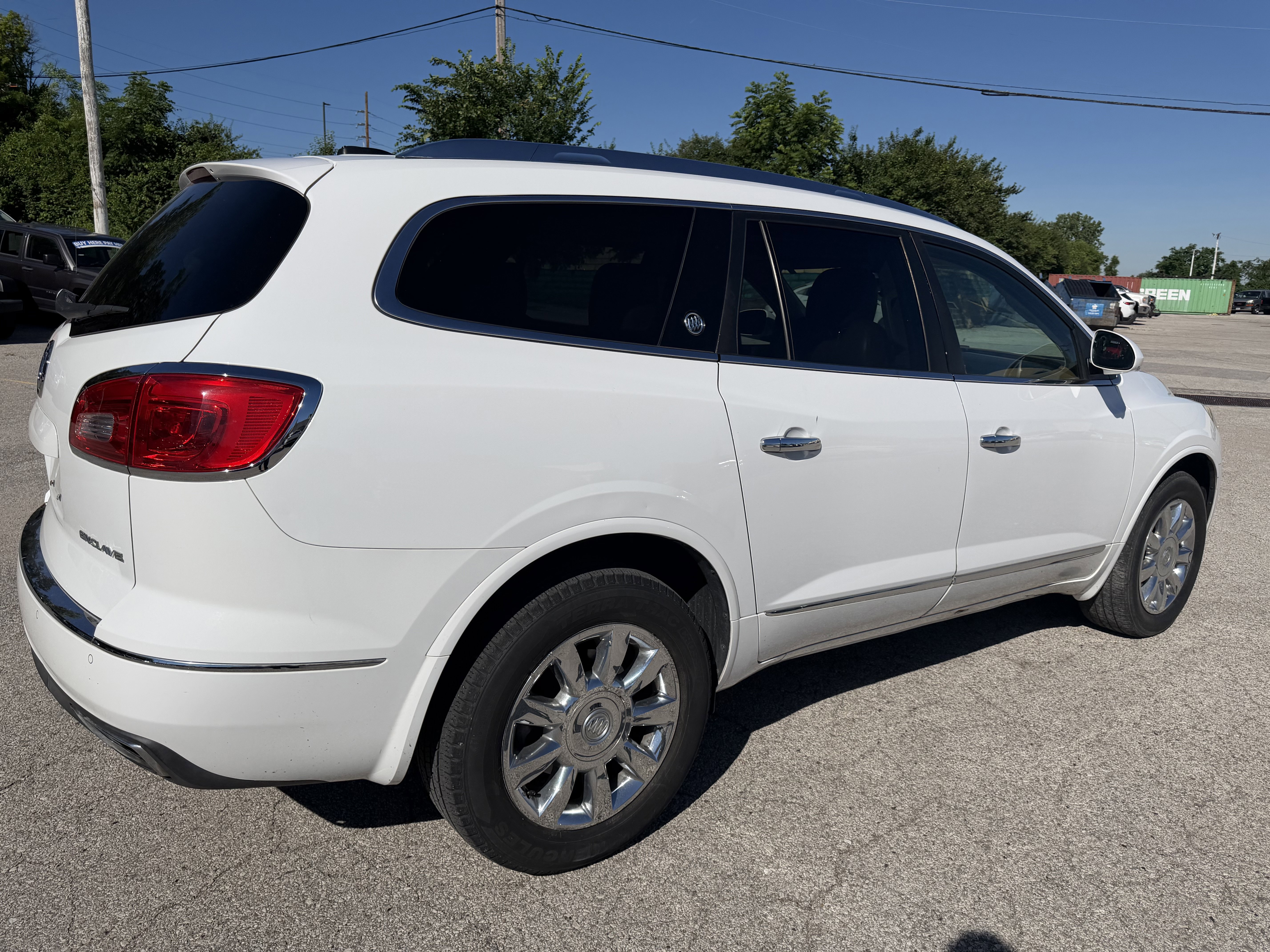 Used 2017 Buick Enclave Leather FWD image 7