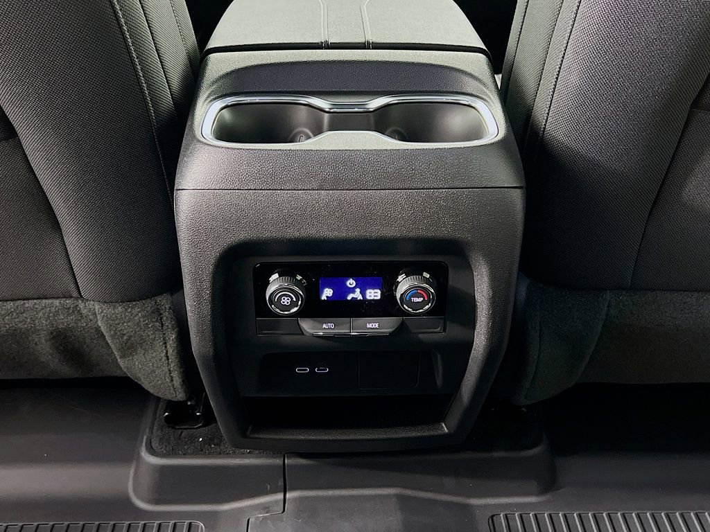 New 2026 Chevrolet Traverse LT w/ LPO, Floor Liner Package image 25