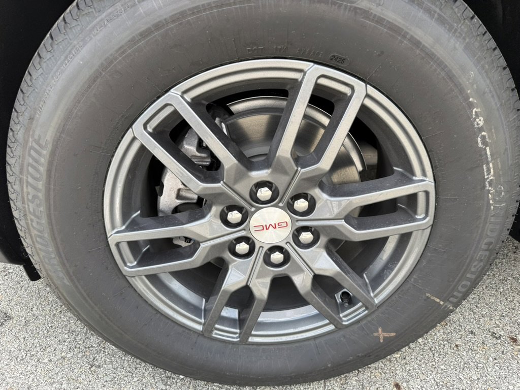 New 2026 GMC Acadia Elevation image 9