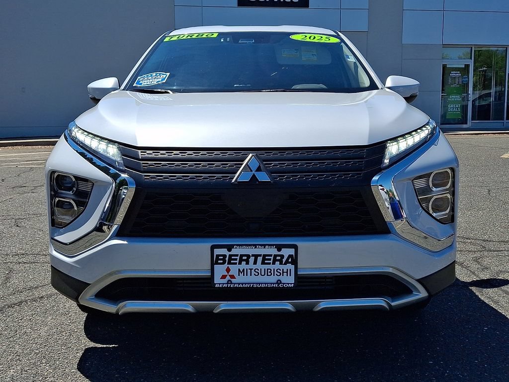 Used 2025 Mitsubishi Eclipse Cross SE AWD/4WD image 2