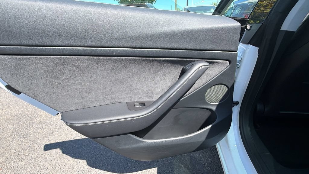 Used 2023 Tesla Model 3 Standard Range RWD image 13