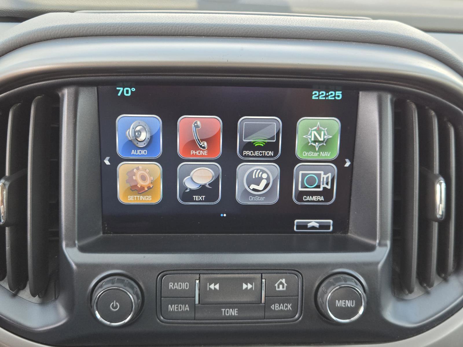Used 2018 Chevrolet Colorado Z71 w/ Z71 Midnight Edition AWD/4WD image 7