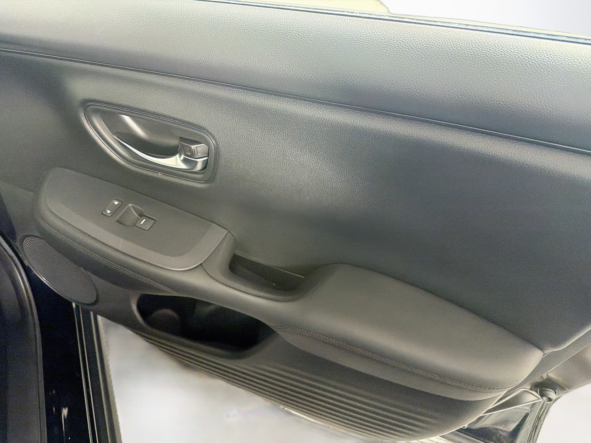 Used 2024 Honda HR-V LX image 29