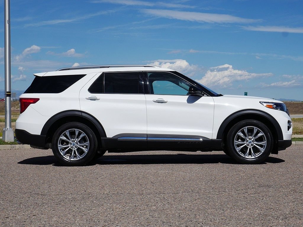 Used 2023 Ford Explorer Limited w/ Limited Technology Package AWD/4WD image 7