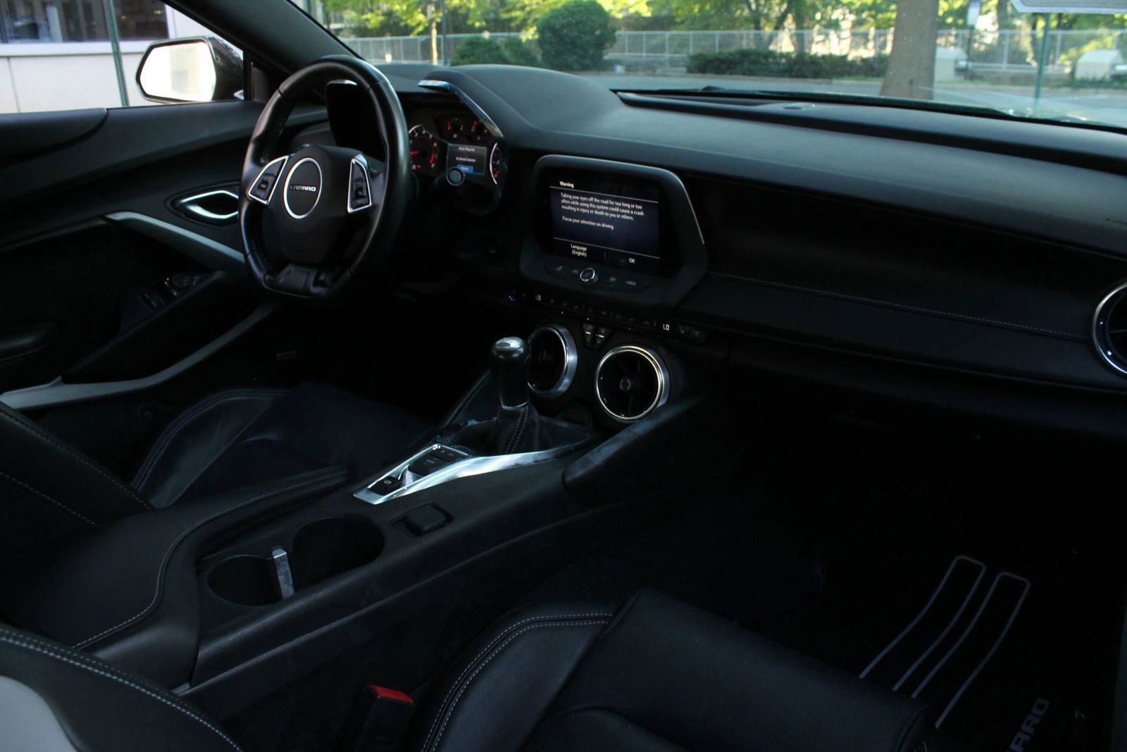 Used 2021 Chevrolet Camaro LT w/ Technology Package RWD image 17