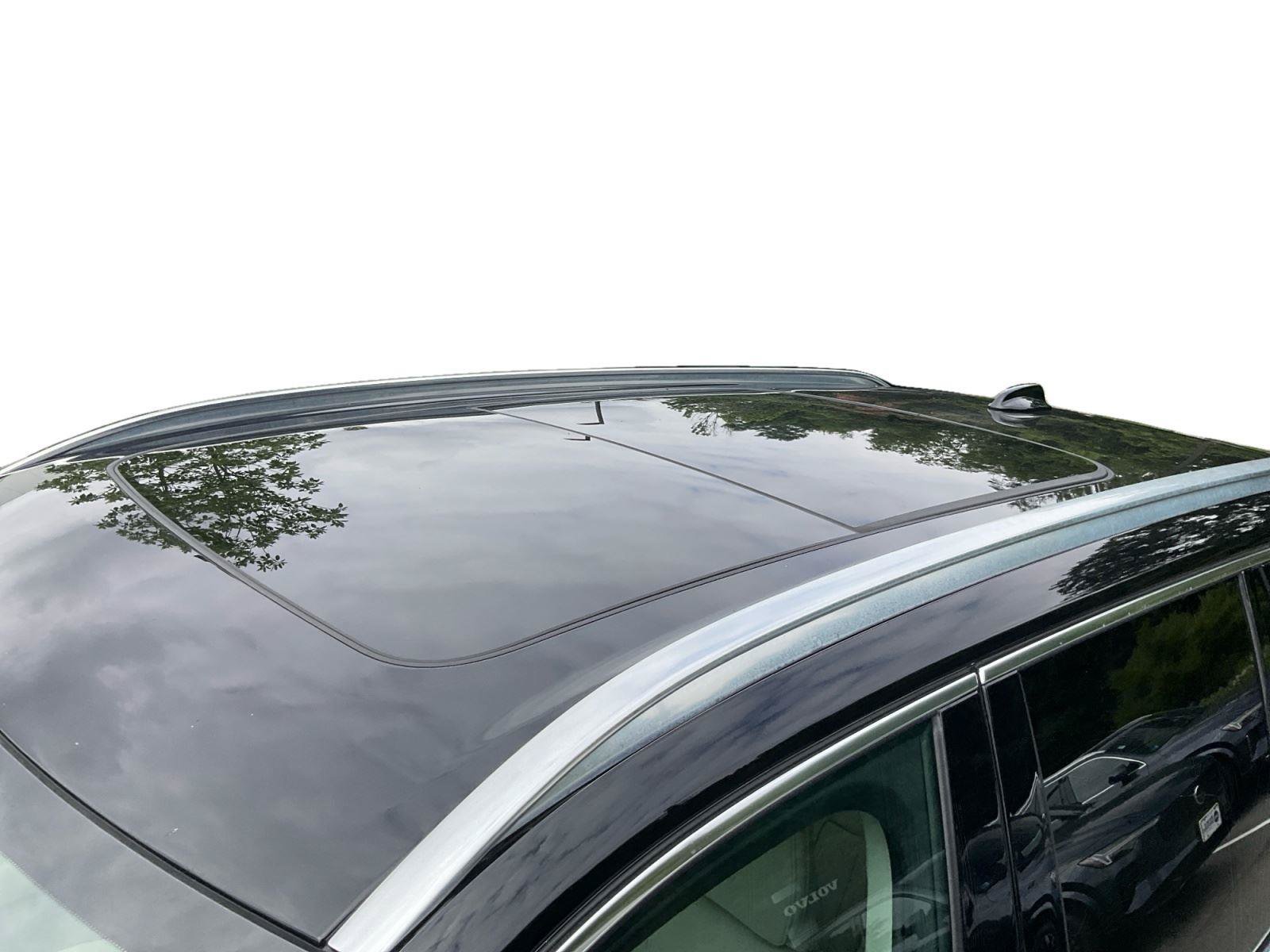 Certified 2023 Volvo XC90 B6 Plus AWD/4WD image 14