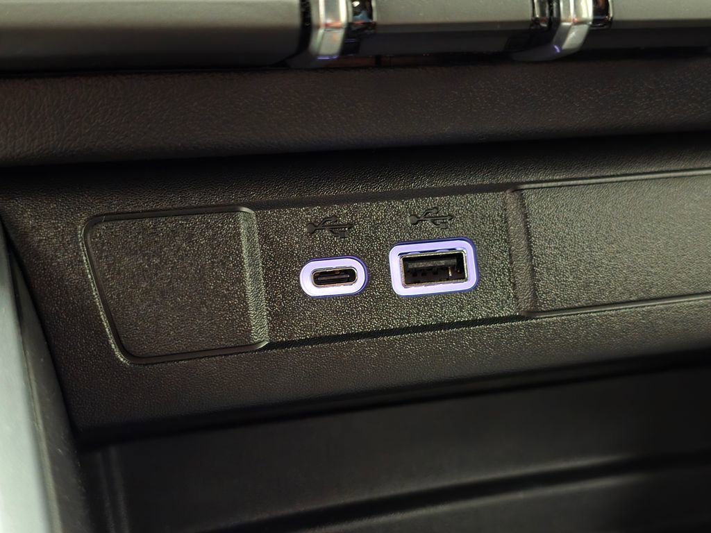 New 2025 Chevrolet Colorado LT w/ LT Convenience Package image 17